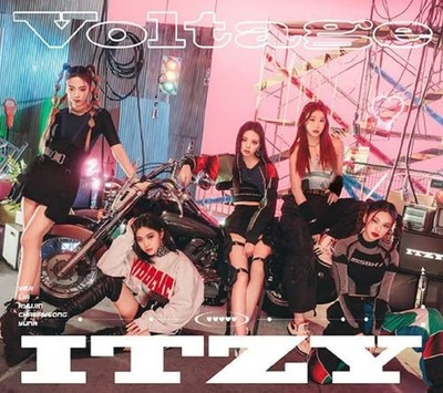 ITZY Voltage Limited Edition Type B CD  (No Extras) F/S w/Tracking# Japan New