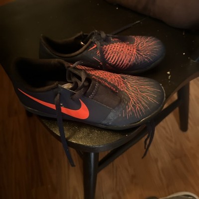 Nike Skin Red / Black Phantom VNM Unisex Size 13