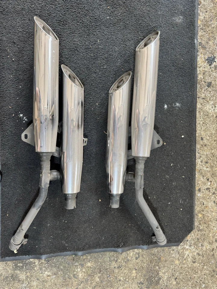 Sistema de escape Honda Magna VF 750c2 1997 ¡COMO NUEVO! Foto 2 de 2