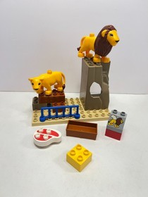 Lego Duplo 5634 Feeding Zoo - 2009 LIONS Replacement Parts