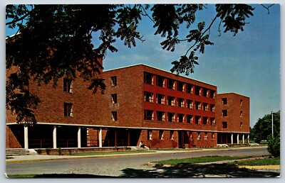 Postcard University Of Oregon, Earl Hall, Eugene, Oregon Unposted