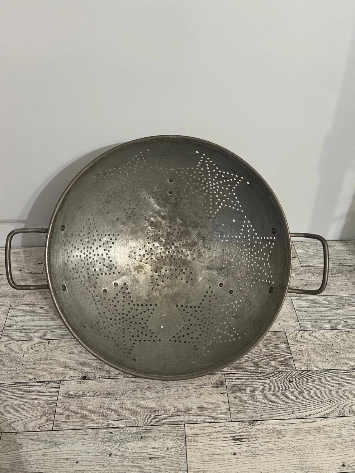 Vintage Aluminum Star Colander Strainer 6 Star Pattern 11” Footed With Handles