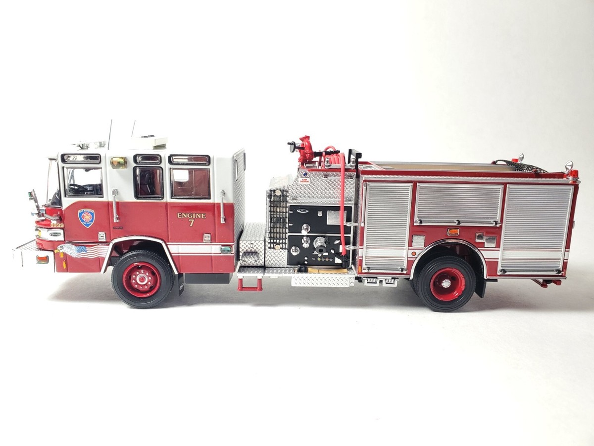 TWH Pierce Quantum Pumper San Antonio F.D #7 Firetruck 1:50 TWH Pierce Quantum Pumper San Antonio F.D #7 Firetruck 1:50