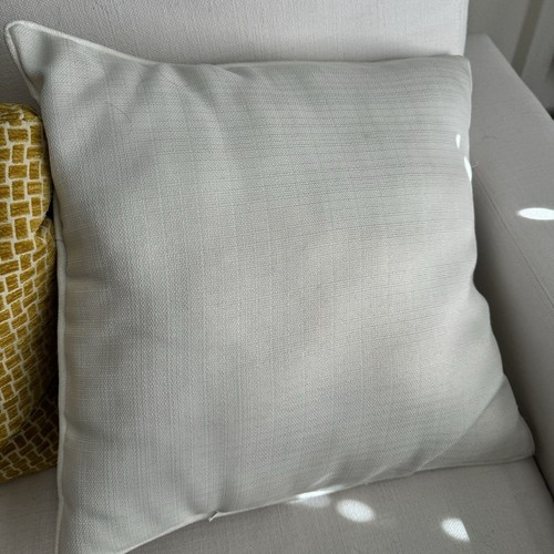 2 Decorative Throw Pillows 18X18 Modern Unique 1 Feather Down White Yellow Bee - Picture 8 of 13