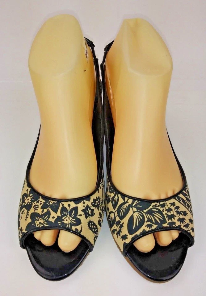 Moda Spana Womens Sandals Slingbacks 8 M Beige Black Floral Vegan Heels 2006 - Image 2 of 4