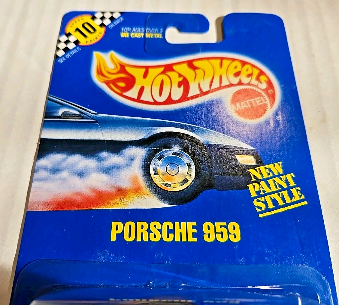 Mattel Hot Wheels Speed Points Blue Card Purple Porsche 959 #179