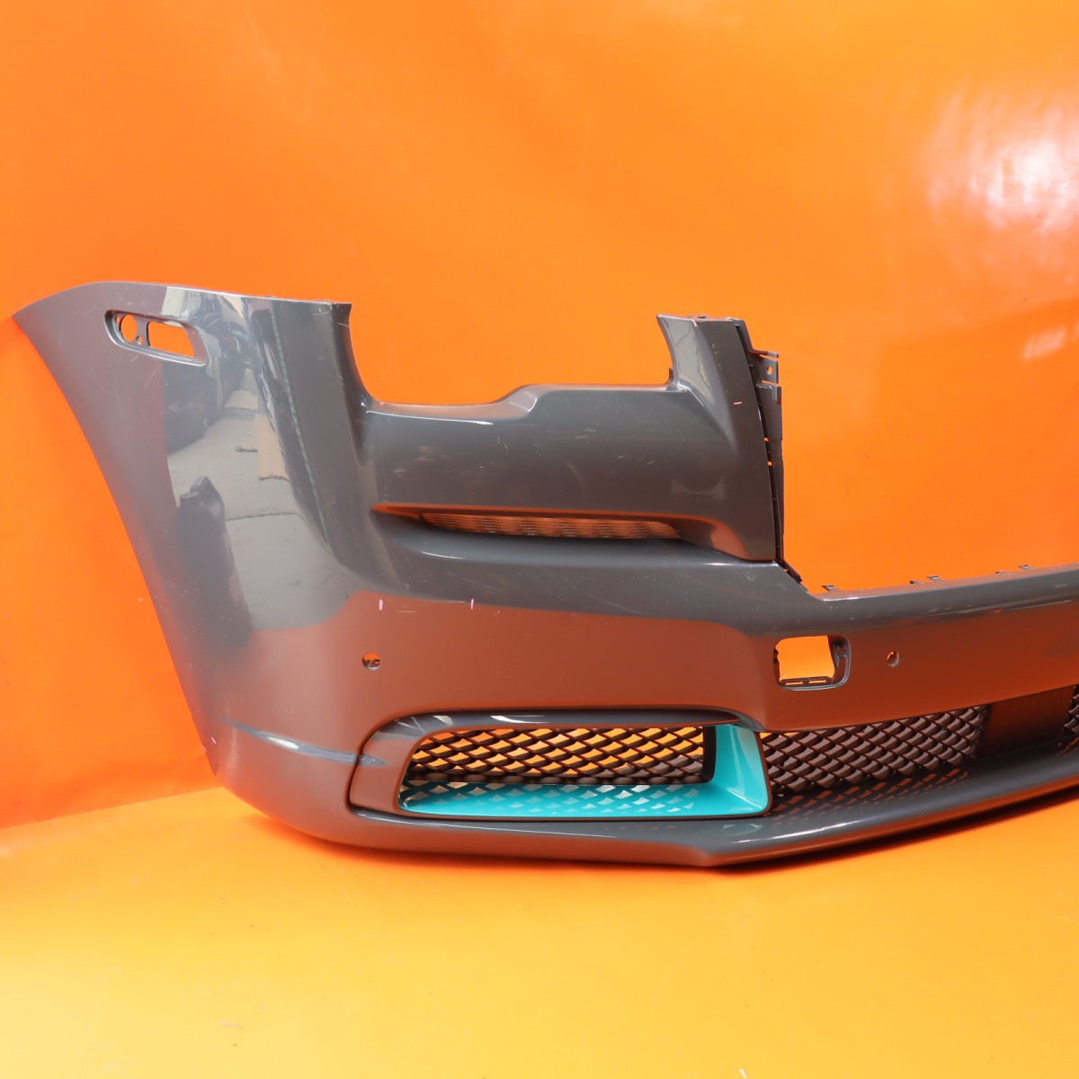 Rolls-Royce Wraith 2021 Front Bumper P/N 51117403722