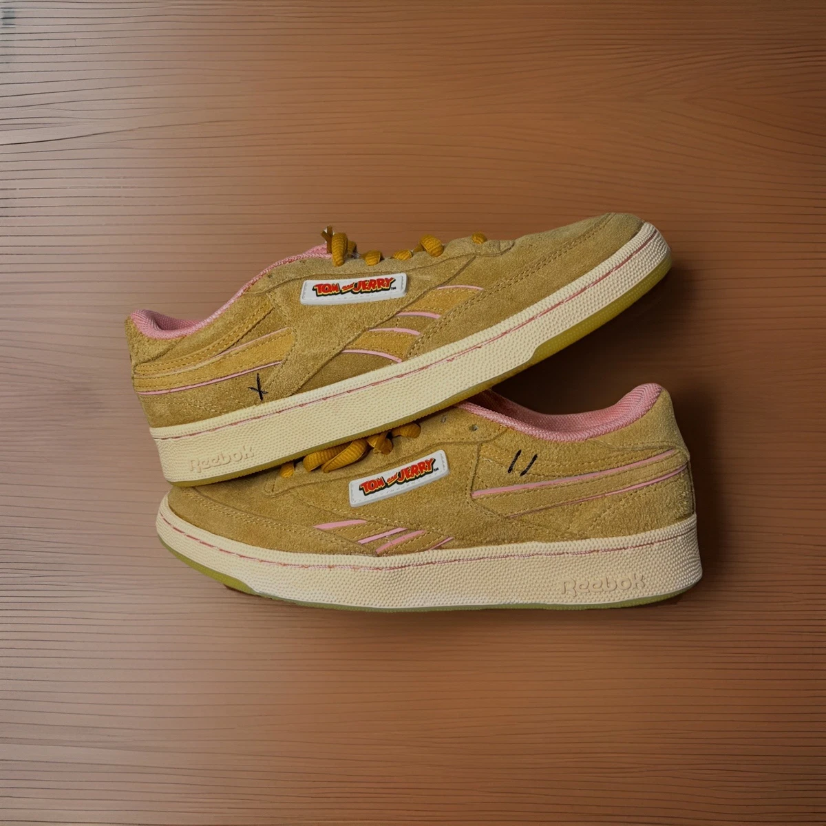 Reebok Club C Revenge Low x Tom & Jerry - Brown 2020 Size 9.5 VGC Mens Shoes Reebok Tom & Jerry x Club C Tom for Sale | Authenticity  main image 2