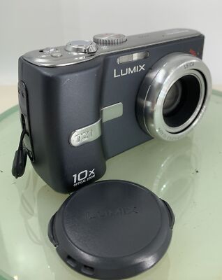 美品　Panasonic LUMIX TZ DMC-TZ1-N デジカメ Panasonic Lumix DMC-TZ1 5MP Compact Digital Camera, 10x