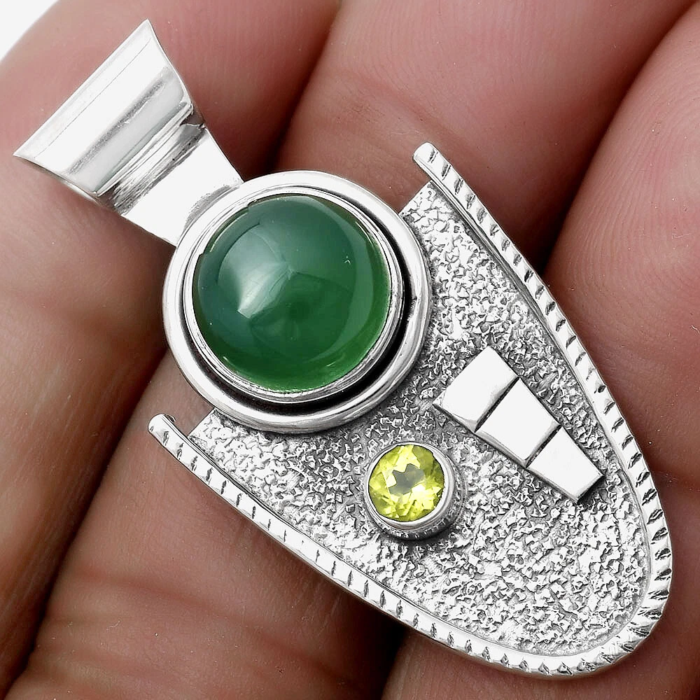 Peridot outlet silver pendant