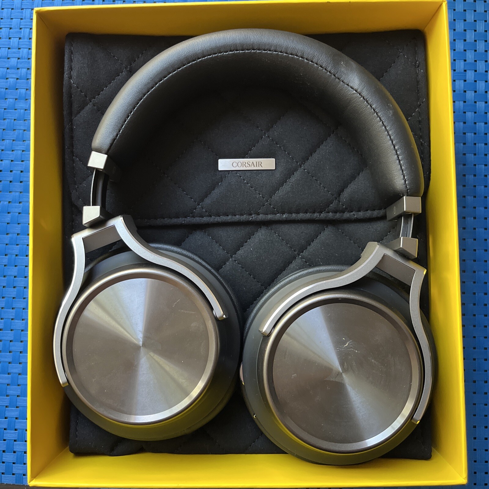 CORSAIR VIRTUOSO RGB SE Wireless Surround Headphones NO Dongle