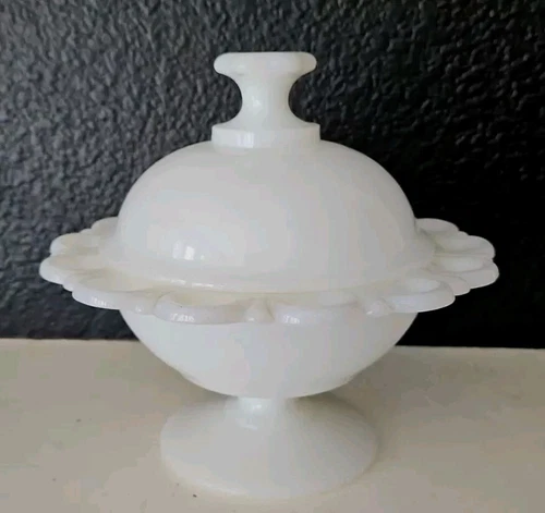 Vtg Anchor Hocking Old Colony Lace Edge White Milk Glass Compote Footed Dish+Lid