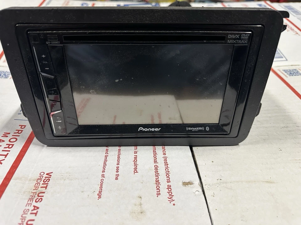 Pioneer AVH-1300NEX Multimedia DVD Receiver with 6.2" WVGA Display/Apple CarPlay - Image 2 of 4