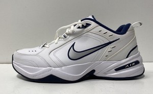 Nike White/navy Solid Athletic Sneaker Men 9