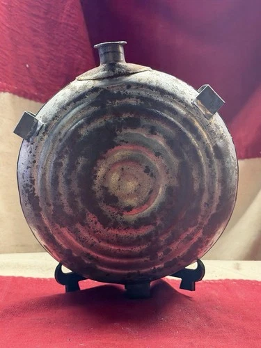 Civil War Confederate “Bullseye” Canteen – Southern Tin-Iron Concentric Ring