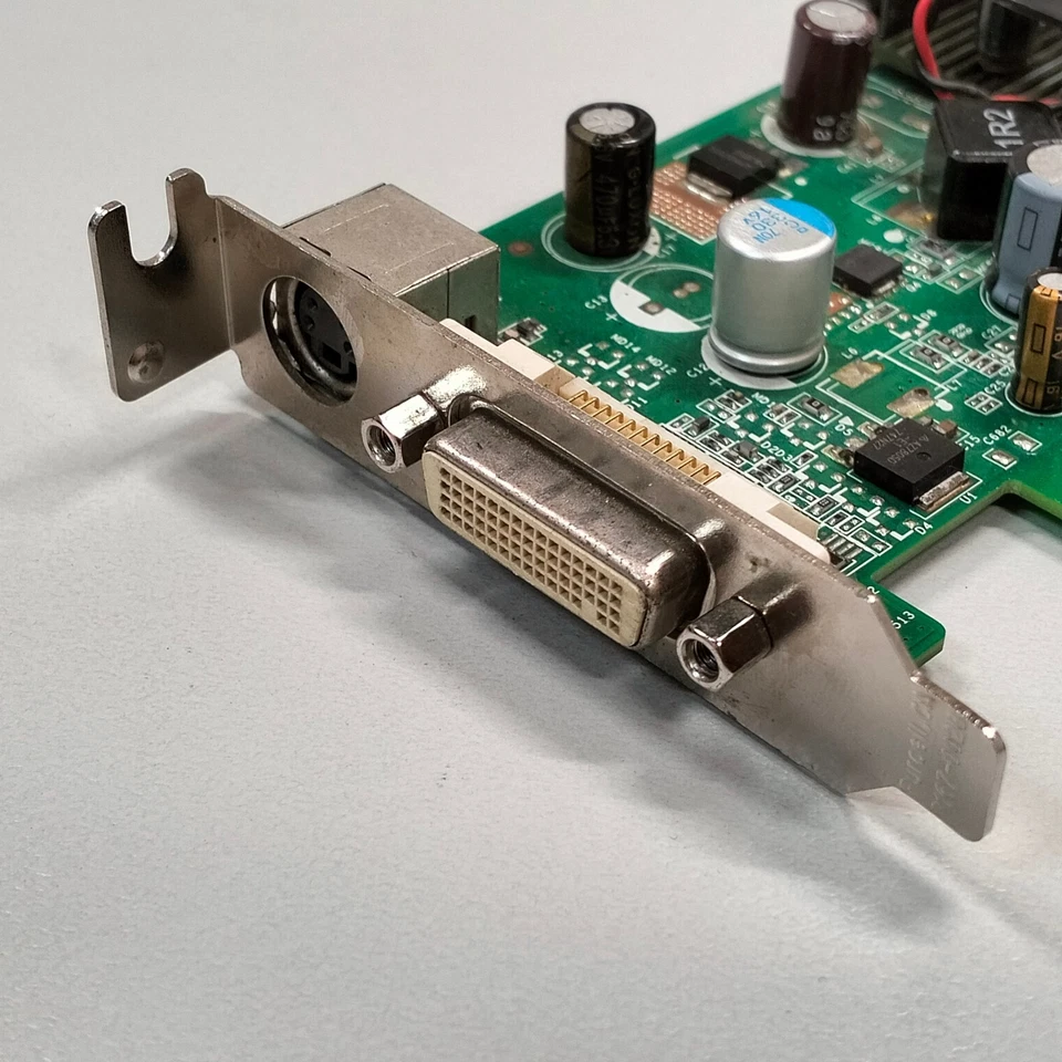 HP NVIDIA GeForce 8400 GS 256MB DDR2 DMS-59 Graphics Card 445682-003 464762-001 - Image 3 of 4