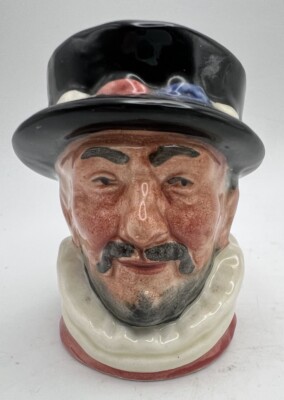 Royal Doulton Mini Toby Mug Beefeater 2 1/2  Tall D6251 1946