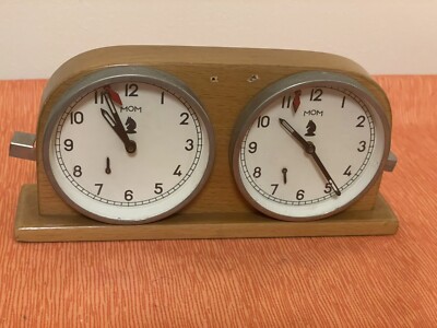 Schachuhr MOM Chess Clock MOM Schachuhr