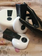 VINTAGE COTY L''AIMANT MEASURED PERFUME BOTTLE EMPTY