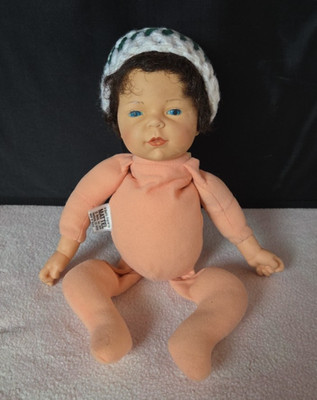 Baby Doll Love N Touch Bare Bottom 1979 Mattel Brunette Blue Eyes 13'' Taiwan