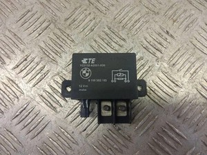 BMW 3 G20, G28 Lüfterrelais 9198302 2.00 2020 31001060