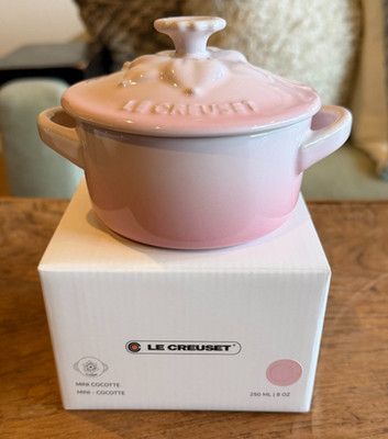 LE CREUSET 小型スープカップ ホワイト ピンク Le Creuset Stoneware Jardin Relief Collection 8 oz Mini Cocotte