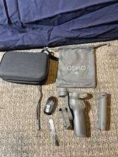 DJI Osmo Mobile 3 Combo - Gimbal Stabilizer