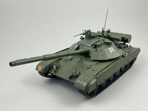 Built 1/35 Scale Tank T-64 BM Bulat Ukrainian Army SKIF, Hand painted Tank Model - Picture 2 of 11