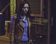 RILA FUKUSHIMA as Tatsu / Katana - Arrow GENUINE SIGNED AUTOGRAPH RILA FUKUSHIMA as Tatsu / Katana - Arrow GENUINE SIGNED AUTOGRAPH
