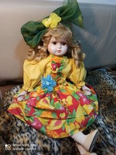  Splendida grande bambola  in porcellana h 55 cm