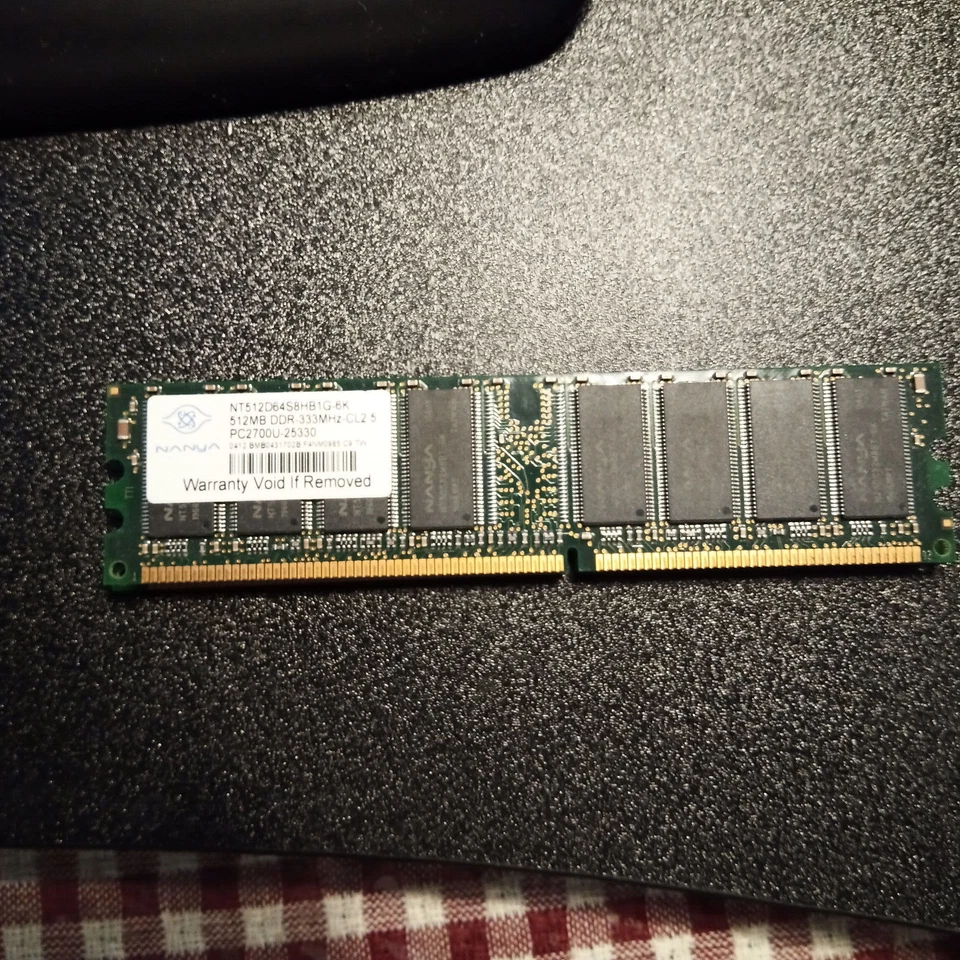 NANYA PC-2700U 512 MB DDR 333 MHz DDR SDRAM Memory (NT512D64S8HB1G-6K) - Image 2 of 2