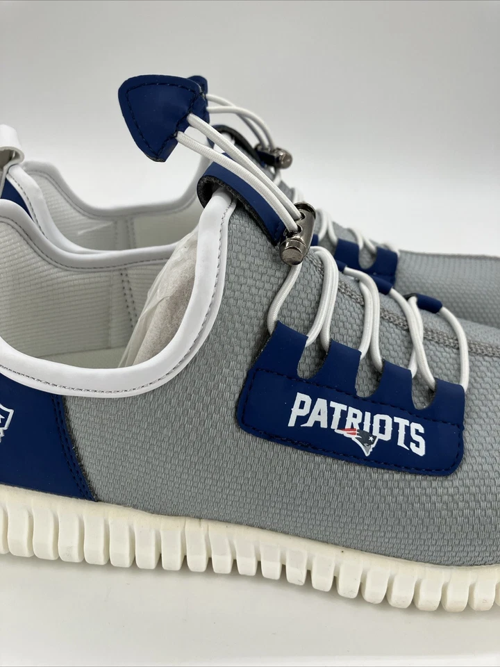 Fanatics New England Patriots LED Light Up Shoes Size 8 With NFL Bag New - Image 4 of 4