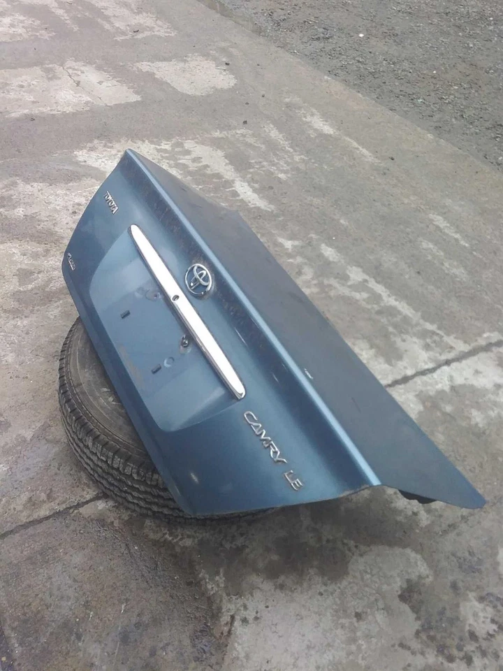 Used Deck Lid fits: 2004 Toyota Camry w/o spoiler Grade A Foto 4 de 4