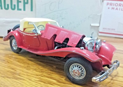 Franklin Mint Mercedes Benz 1935 500K Special Roadster 1:24 Scale