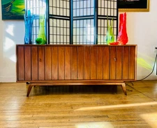 Vintage Record Player Stereo Zenith Console with Bluetooth - Model Y960