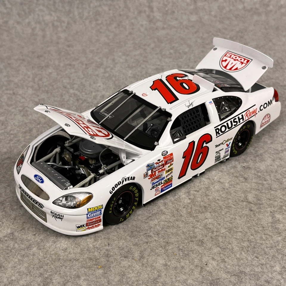 Team Caliber 1:24 Kevin Lepage #16 Mac Tools 2000 Ford Taurus Diecast w/ COA - Image 2 of 4