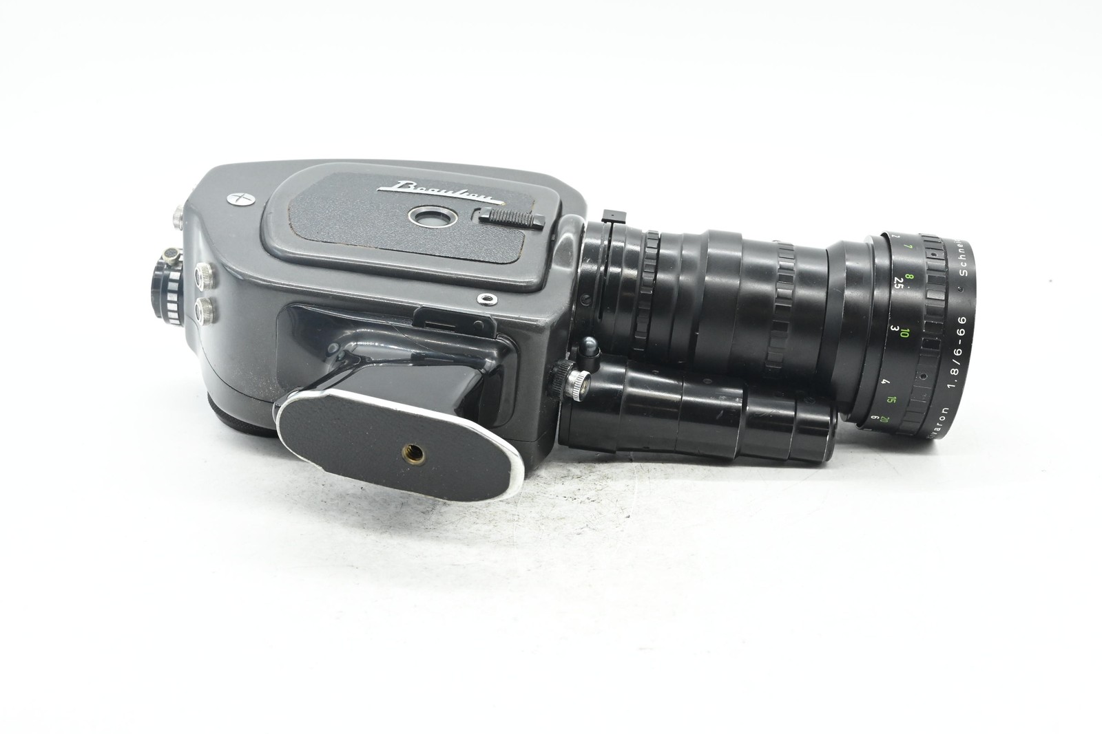 Beaulieu 4008 ZM II Super 8mm Movie Camera w/6-66mm Zoom Lens *Parts/Repair #935