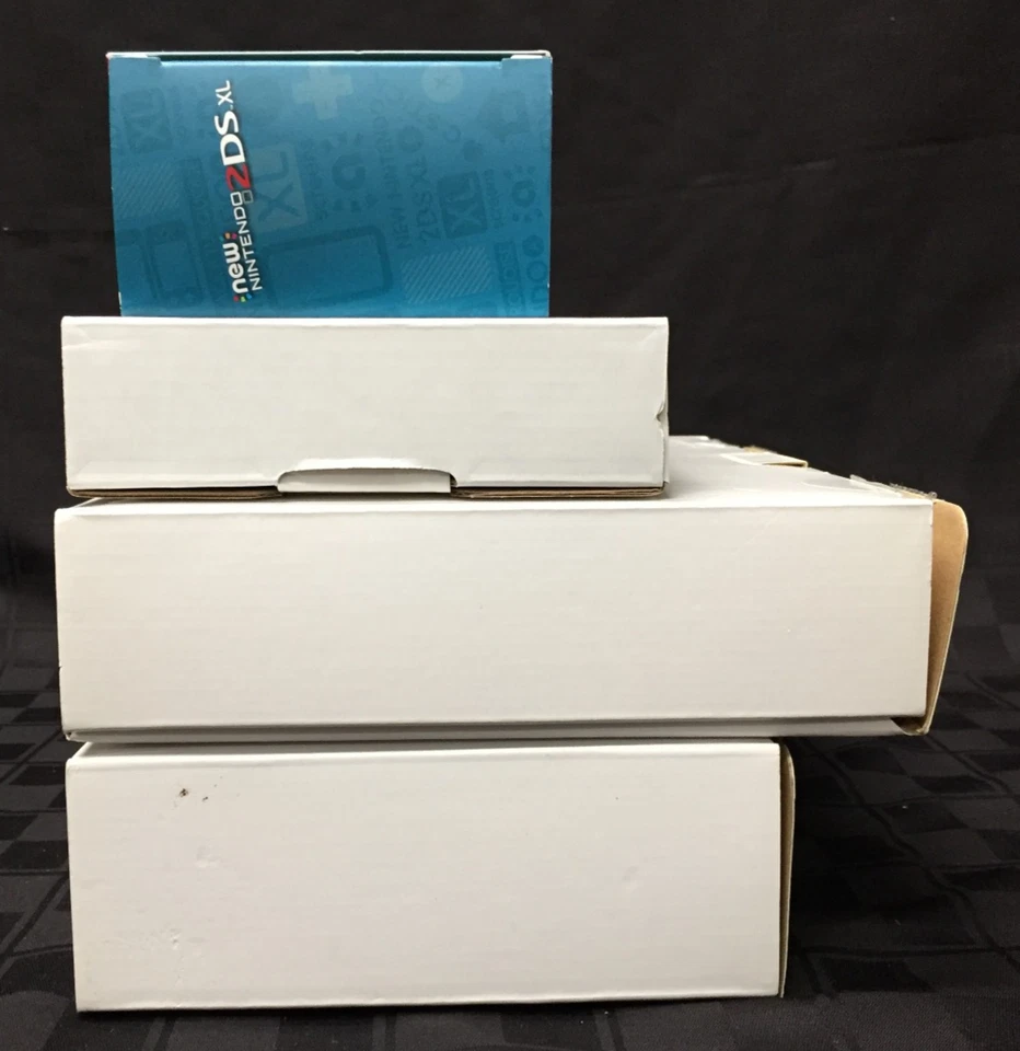 SIN SISTEMAS - 4 Cajas NINTENDO *NUEVO* 2DS XL Zelda 3DS DSi Consola PANTALLA Minorista Foto 4 de 4