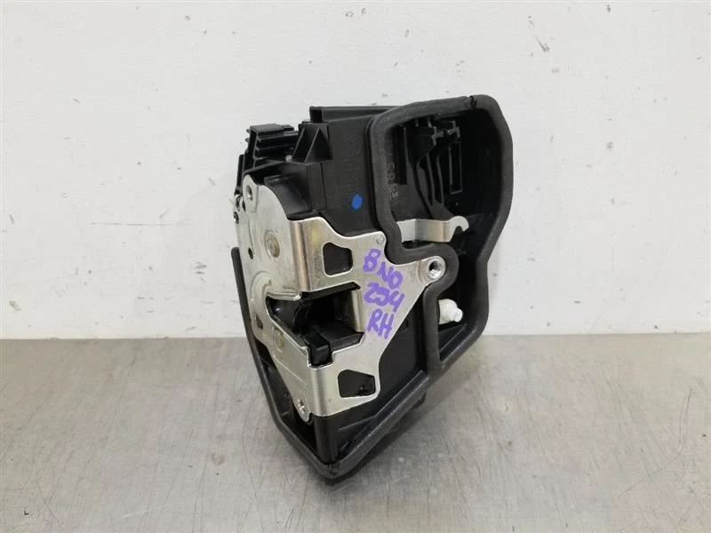 BMW M240I 21 2021 CERRADURA PUERTA PESTILLO ACTUADOR PASAJERO DERECHO  Foto 2 de 4