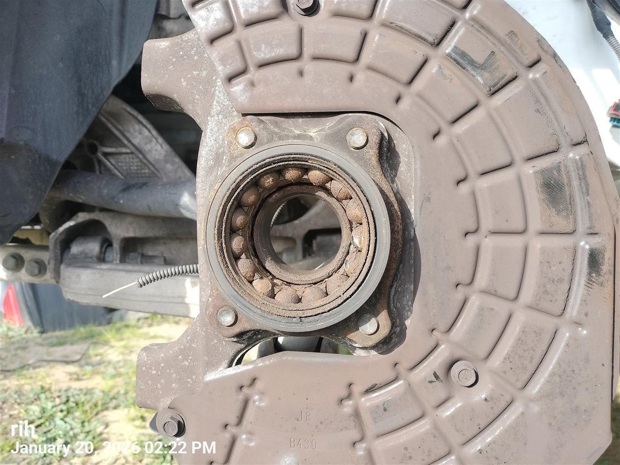 LEFT FRONT SUSPENSION KNEE ASSEMBLY OEM 2019 MASERATI LEVANTE