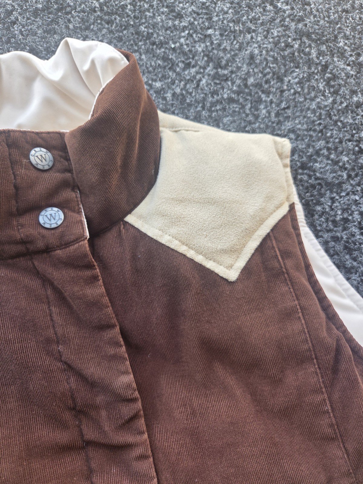 Crew Clothing reversible down feather gilet women’s size 12 cream & brown image 7