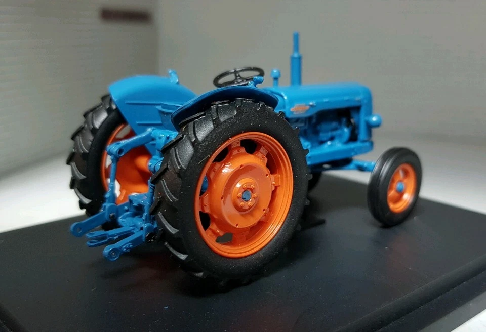 1:43 Scale 1958 Fordson Power Major Model Tractor Universal Hobbies Hachette - Image 2 of 2