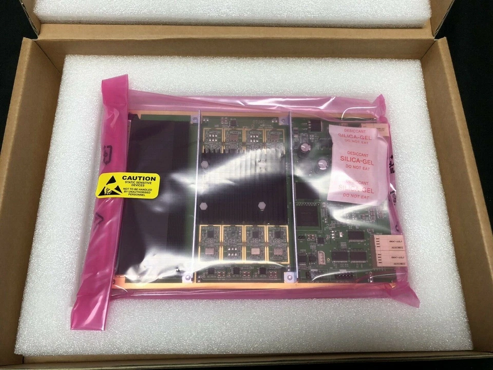 *NEW*  HFR FUJITSU H8000O4G0000000 OTU4G 4port TPNDR W/OAM CPRI3/5/7+GbE - Image 4 of 4