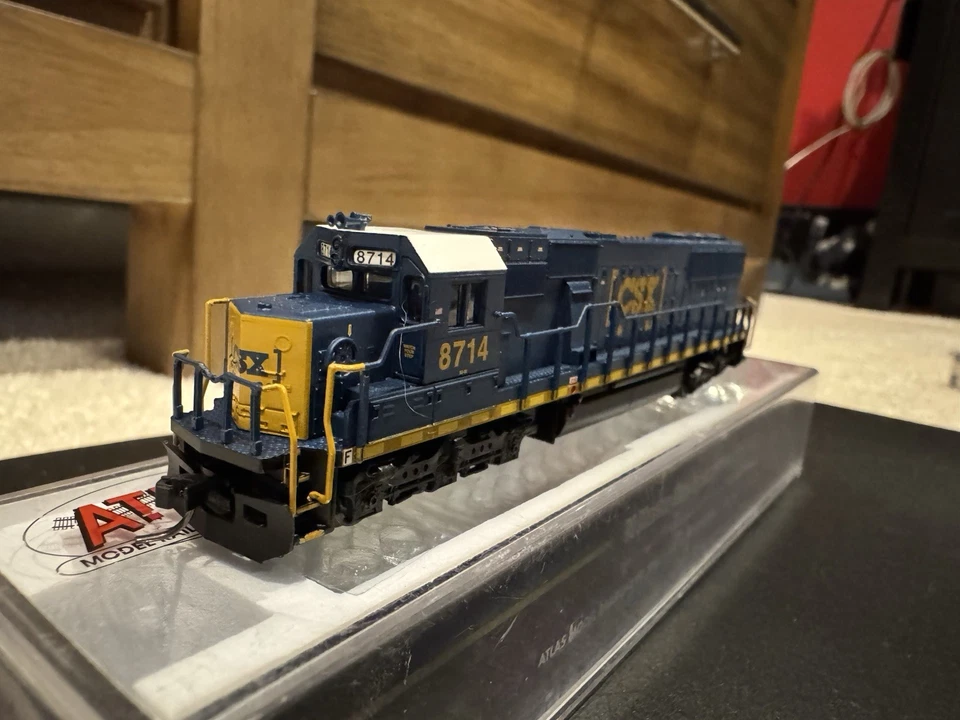 Atlas escala N CSX SD60 8714 DCC ESU Loksound Foto 2 de 2