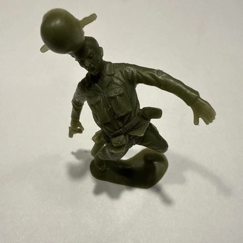 Marx Vintage 60mm GI Soldier Army Men Green Plastic Figure