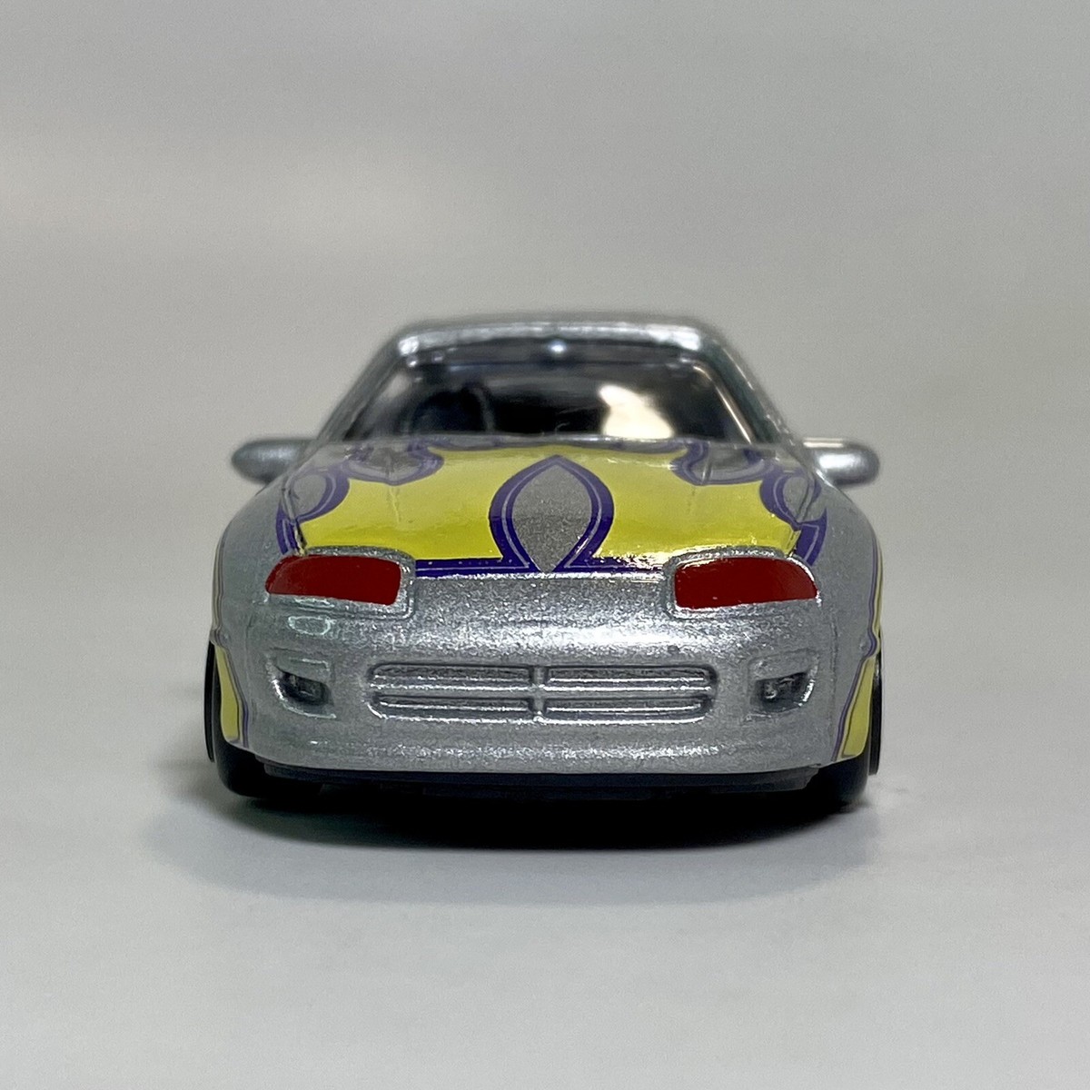 MotorMax (6012) Toyota Supra 1/64 Diecast Silver w/ Yellow