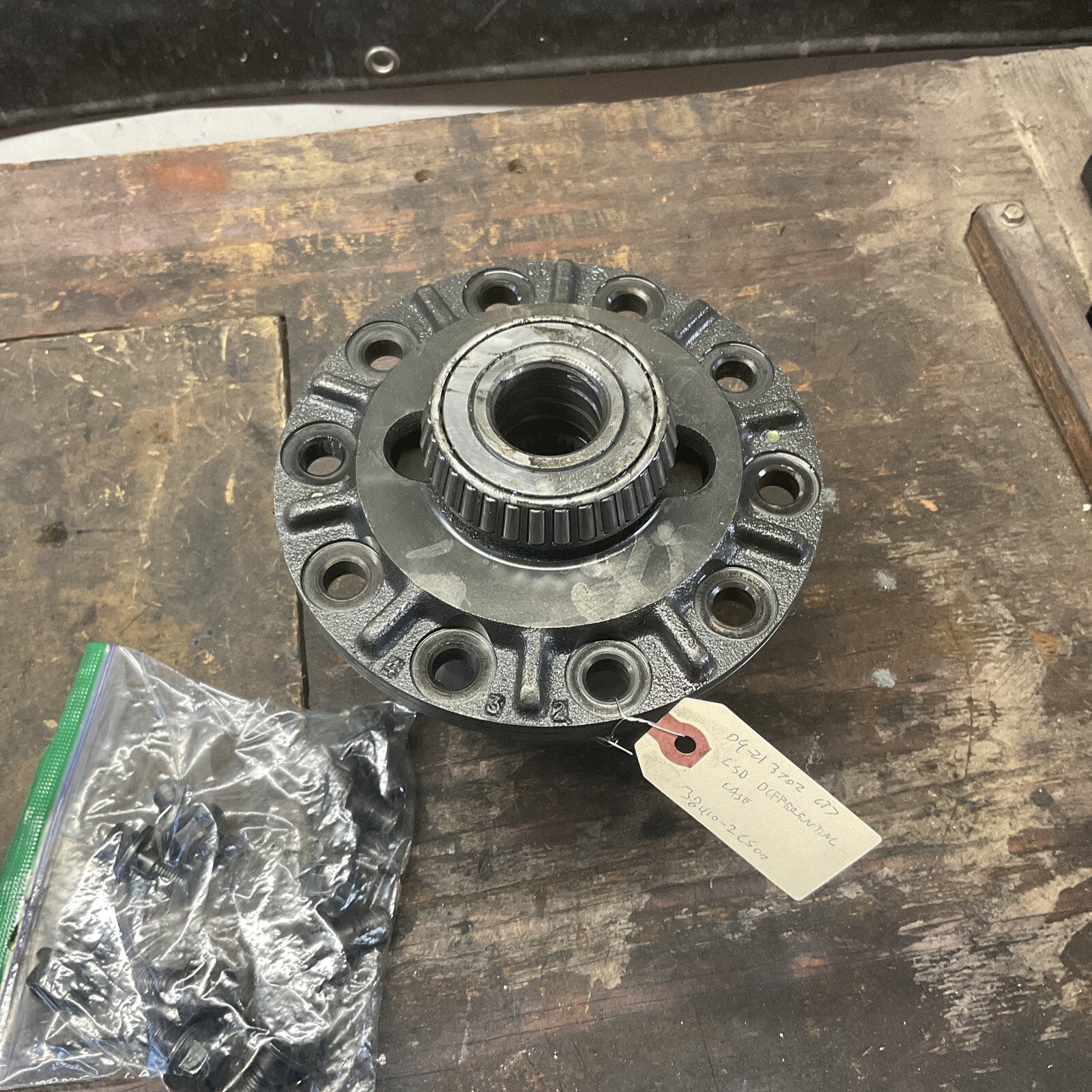 0921 Nissan 370Z Infiniti G37 LSD Differential Case 384102C500 eBay