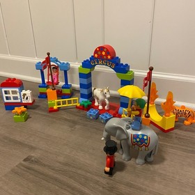 Lego Duplo 10504 ~  My First Circus