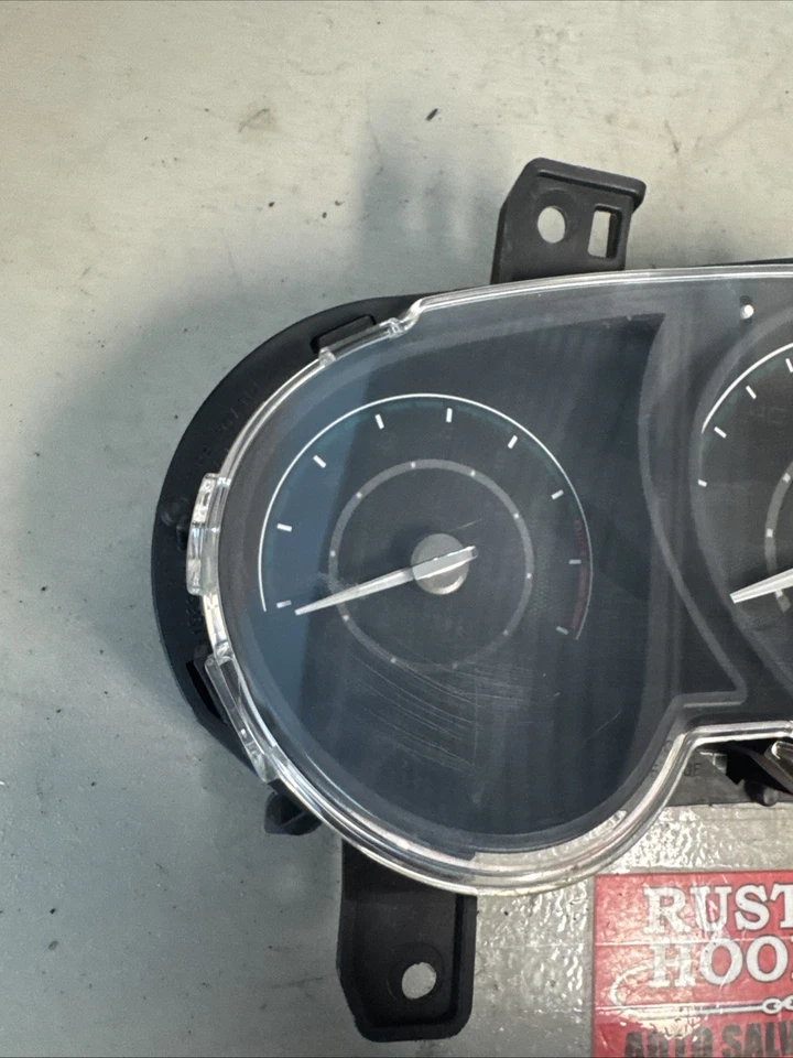 2011 Chevrolet Malibu Speedometer Gauge Cluster 172k Miles PN1394167 Foto 2 de 4