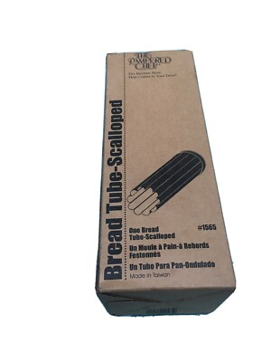  Pampered Chef Scalloped Bread Tube Number 1565  Vintage Brand New